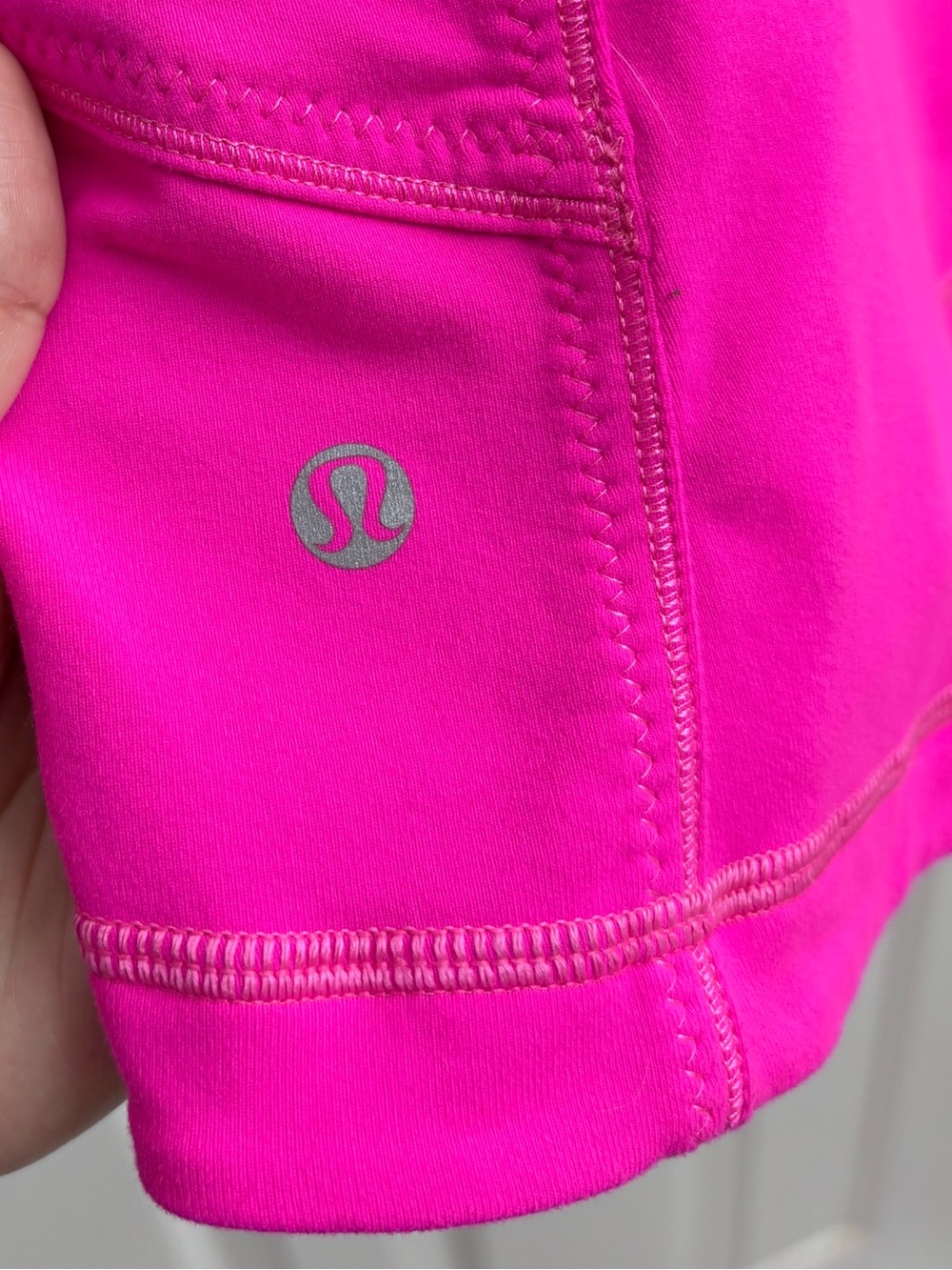 Lululemon Forme Jacket in Raspberry Glo Light/Hyper Stripe Raspberry Glow Light - Picture 15 of 16